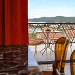 Apartment Mediterana Art Deco (adults Only) *