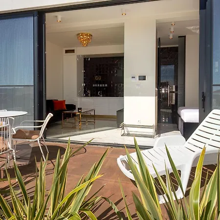 Mediterana Art Deco (adults Only)