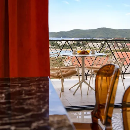 아파트 Mediterana Art Deco (adults Only) *