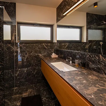 Mediterana Art Deco (adults Only)