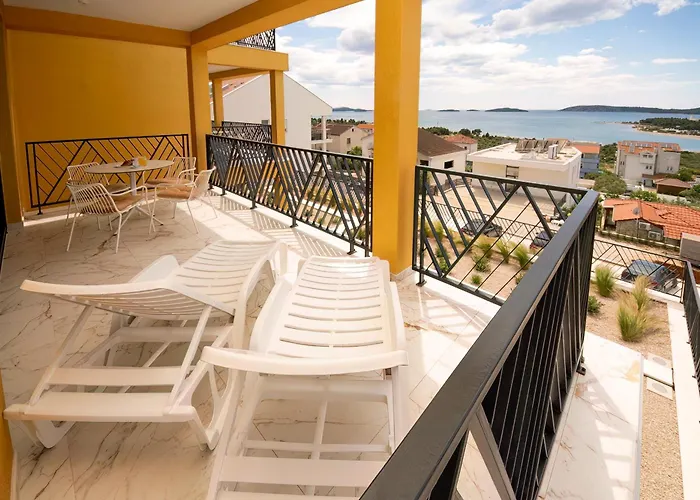 Mediterana Art Deco (adults Only) *