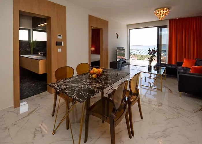 Mediterana Art Deco (adults Only)