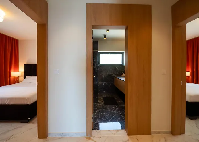 Mediterana Art Deco (adults Only)