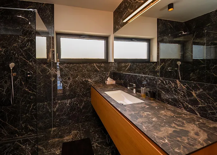 Mediterana Art Deco (adults Only)