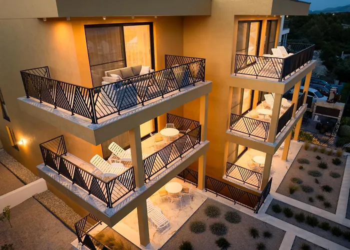 Mediterana Art Deco (adults Only) Apartment